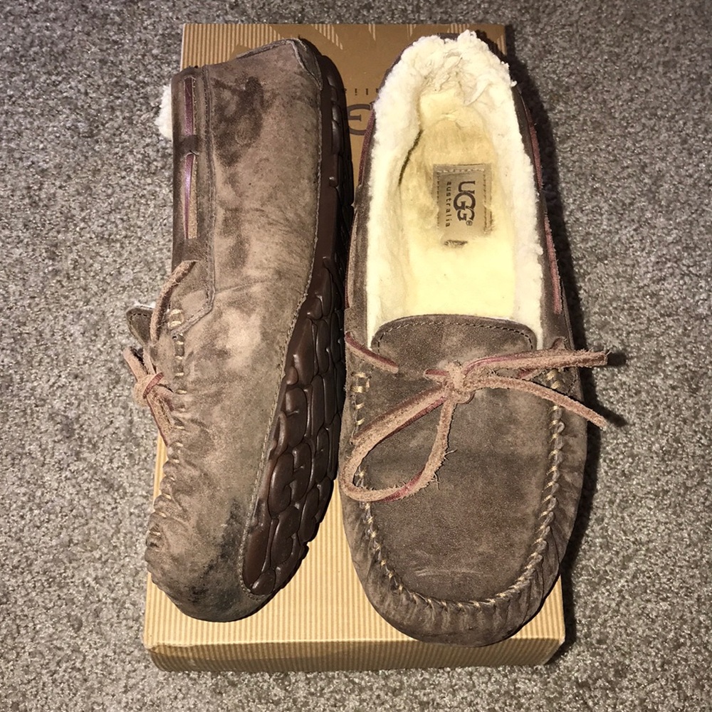Ugg Dakota Moccasins